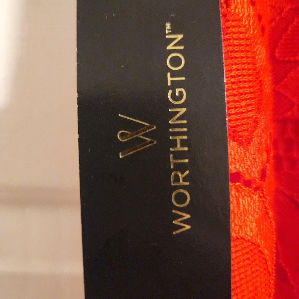 Fiery Red - Picture 4 of 4